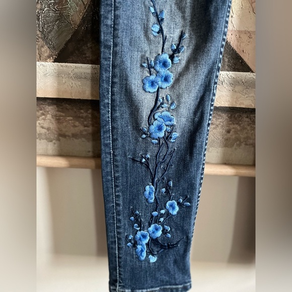 Desigual Exotic Jeans Blue Flower embroidered Y2K Jeans - Picture 2 of 14